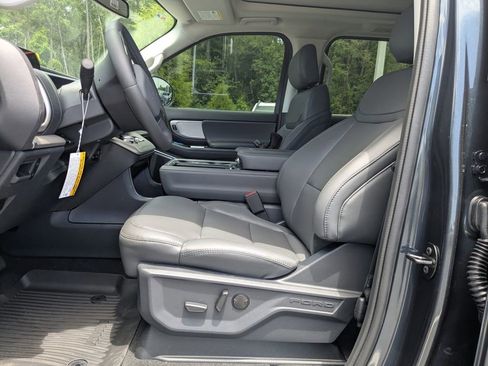 New 2026 Ford Expedition Active RWD image 36