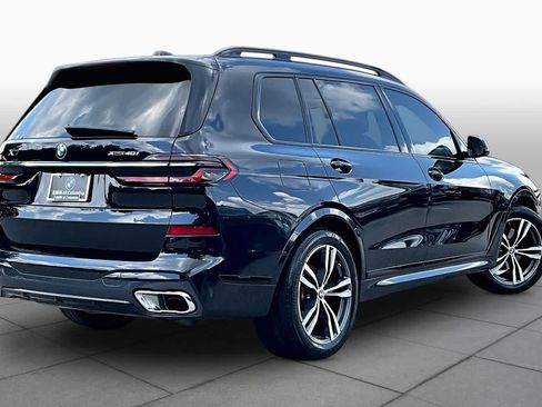 Used 2023 BMW X7 xDrive40i w/ M Sport Package AWD/4WD image 12