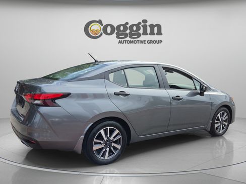 Used 2024 Nissan Versa S w/ S Plus Package FWD image 5