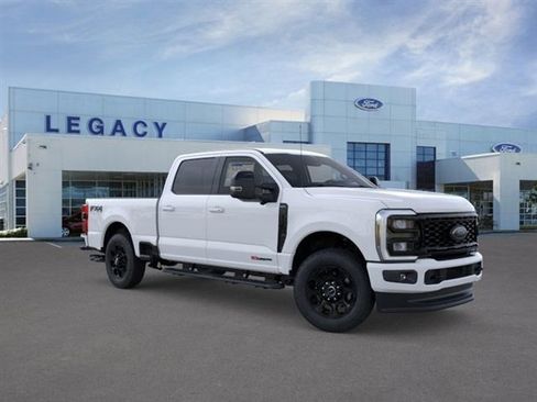 New 2026 Ford F250 Lariat w/ Black Appearance Package image 7