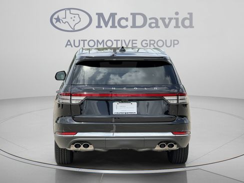 Certified 2025 Lincoln Aviator AWD image 6