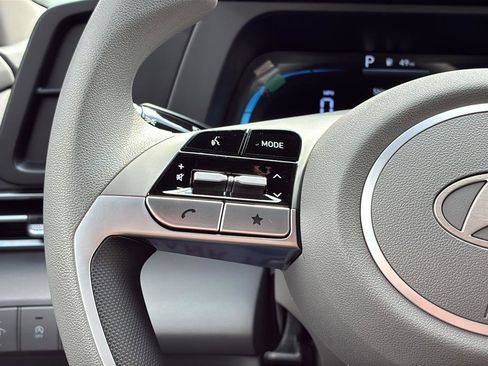 New 2026 Hyundai Elantra SE FWD image 25