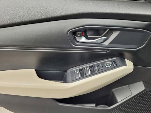 Used 2023 Honda Accord EX image 24