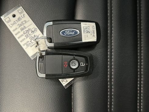 Used 2023 Ford Edge SEL AWD/4WD image 19