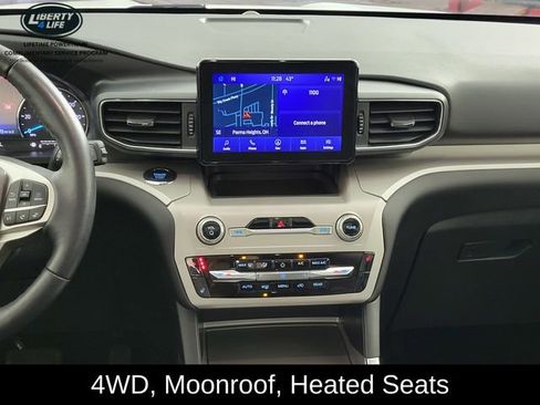 Used 2023 Ford Explorer XLT w/ Equipment Group 202A image 21