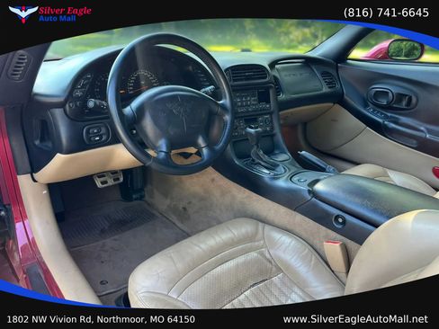 Used 2001 Chevrolet Corvette Convertible w/ Preferred Equipment Group2 RWD image 10