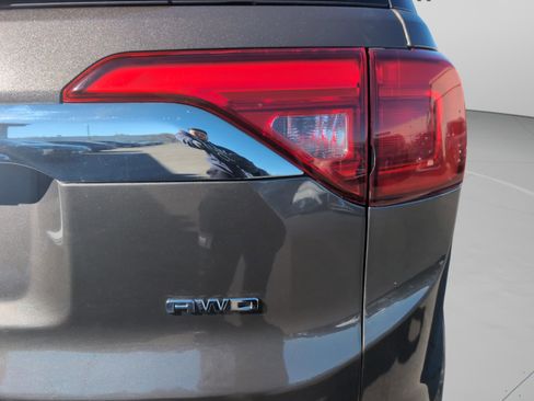 Used 2019 GMC Acadia Denali image 13