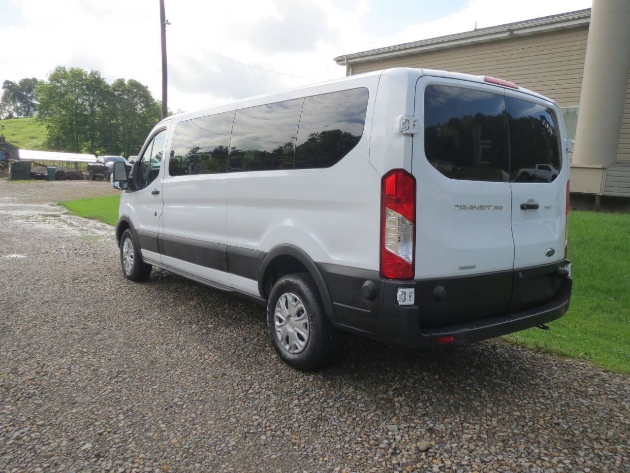 Used 2024 Ford Transit 350 XLT RWD image 7