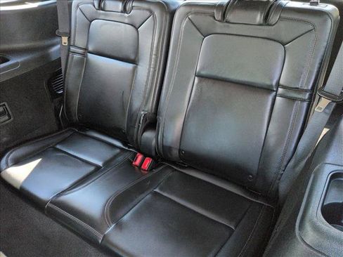 Used 2020 Lincoln Aviator Reserve w/ Elements Package Plus AWD/4WD image 19