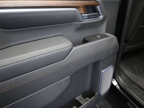 New 2026 Chevrolet Silverado 1500 High Country w/ High Country Premium Package AWD/4WD image 15