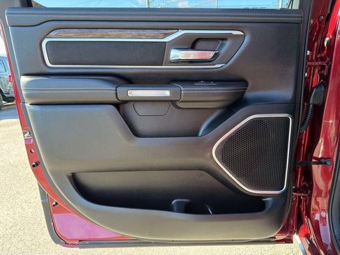 Used 2019 RAM 1500 Laramie AWD/4WD image 20