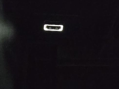 Used 2012 Dodge Challenger R/T image 20