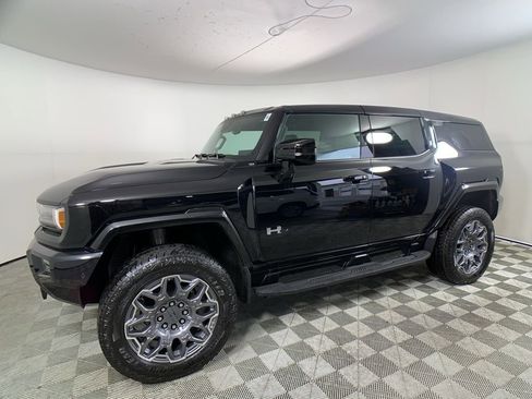 New 2025 GMC Hummer EV 3X image 2