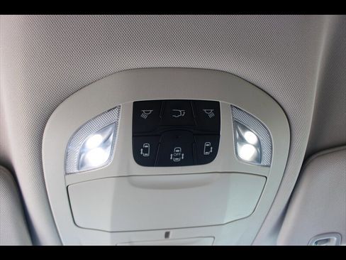 Used 2022 Chrysler Pacifica Touring-L FWD image 28