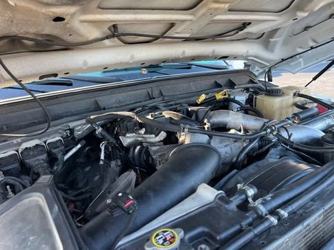 Used 2016 Ford F250 Lariat w/ Lariat Ultimate Package AWD/4WD image 34