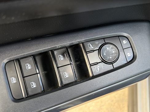 Used 2024 Nissan Pathfinder Rock Creek AWD/4WD image 15