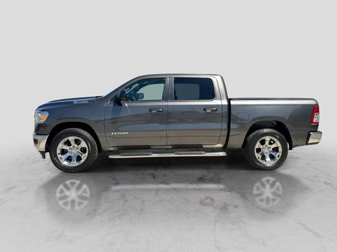 Used 2022 RAM 1500 Big Horn AWD/4WD image 3