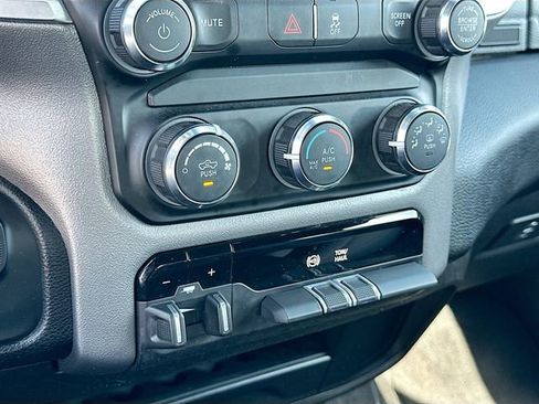 Used 2024 RAM 3500 Big Horn image 15