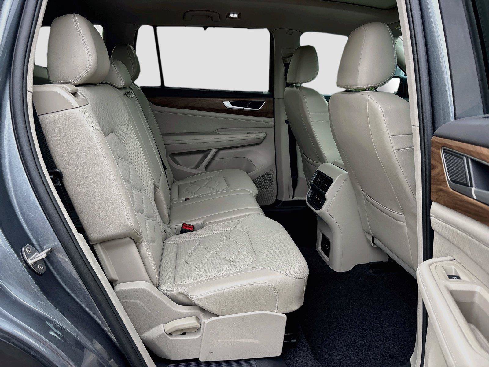 Used 2024 Volkswagen Atlas SE FWD image 27