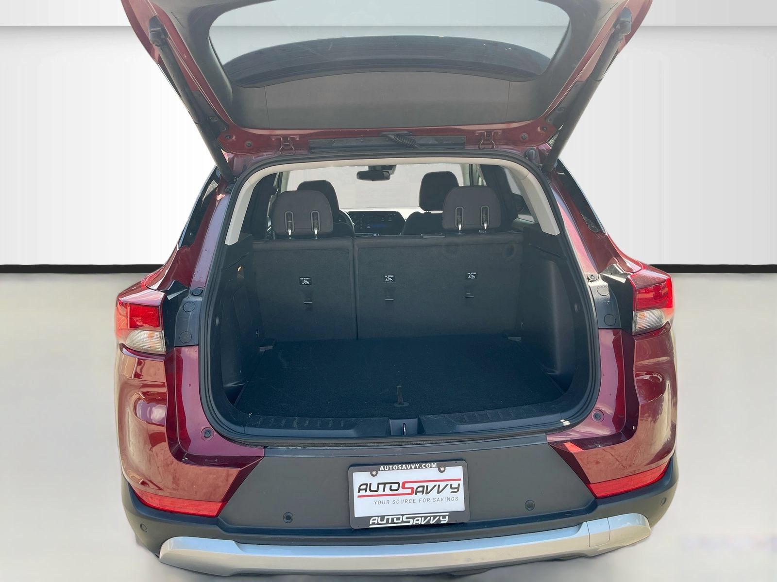 Used 2024 Chevrolet TrailBlazer LT w/ Convenience Package FWD image 24