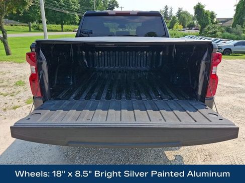 Used 2023 Chevrolet Silverado 1500 LT AWD/4WD image 31