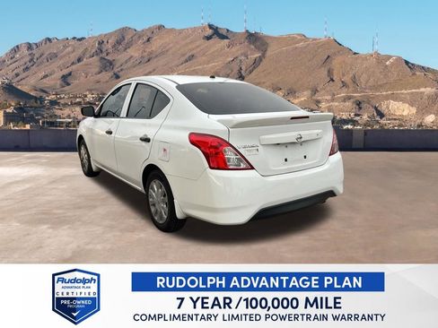 Used 2019 Nissan Versa FWD image 4