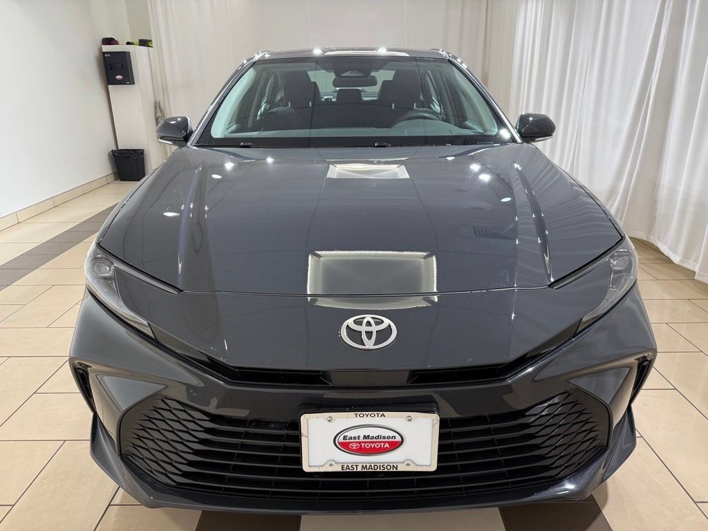 Used 2026 Toyota Camry LE FWD image 8