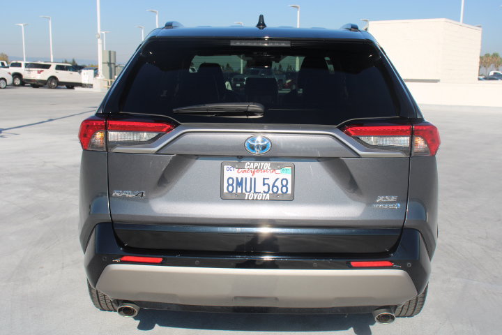Used 2019 Toyota RAV4 XSE AWD/4WD image 4
