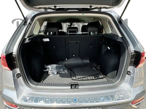 Used 2024 Volkswagen Taos SE FWD image 29