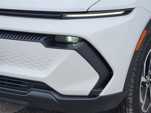 New 2026 Chevrolet Equinox EV LT image 6