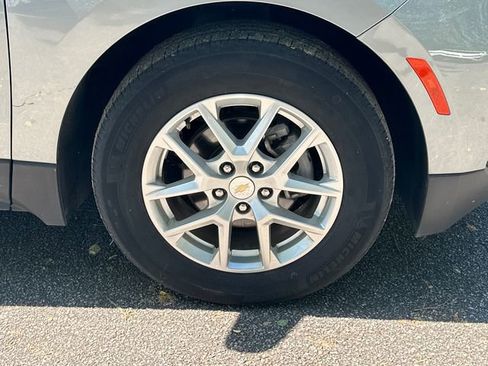 Used 2023 Chevrolet Equinox LT w/ LPO, Floor Liner Package FWD image 26