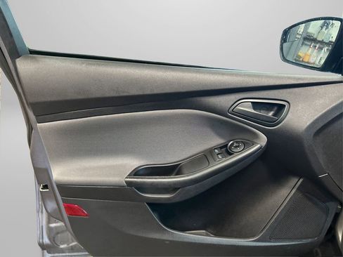 Used 2014 Ford Focus S image 21