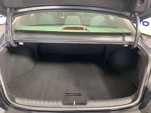 Used 2023 Hyundai Elantra SEL w/ Cargo Package image 34