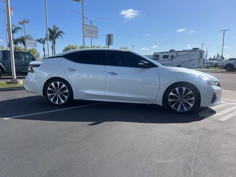 Used 2020 Nissan Maxima Platinum w/ Sport Mat Group image 9