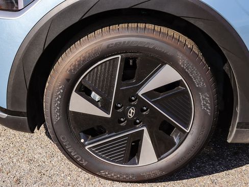 New 2026 Hyundai Ioniq 5 SE image 12