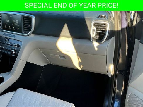 Used 2022 Kia Sportage LX image 26