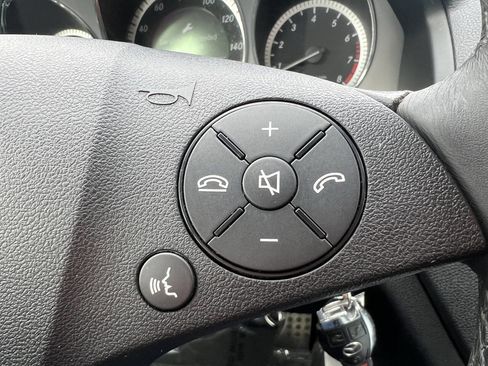 Used 2011 Mercedes-Benz C 300 Sedan image 16