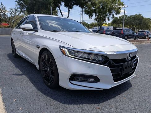 Used 2019 Honda Accord Touring image 8