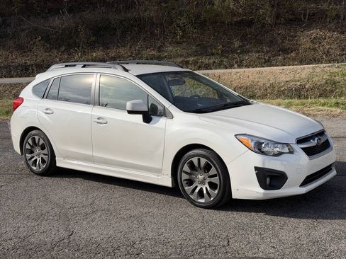 Used 2013 Subaru Impreza 2.0i Sport Premium AWD/4WD image 2