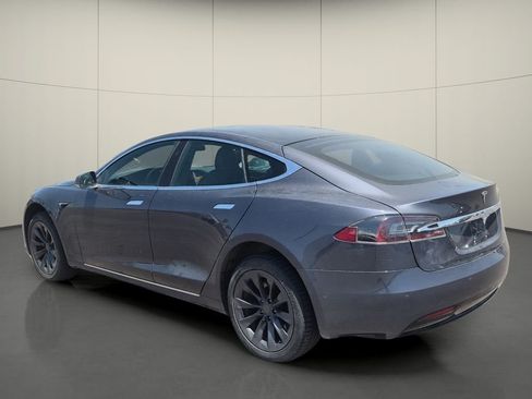Used 2020 Tesla Model S AWD image 5