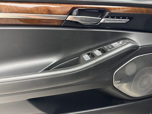 Used 2019 Genesis G90 5.0 Ultimate RWD image 37