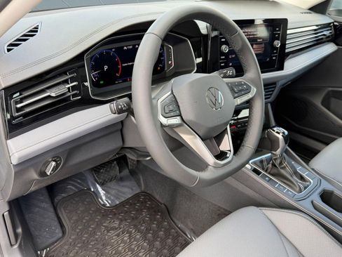 New 2026 Volkswagen Jetta SEL FWD image 4