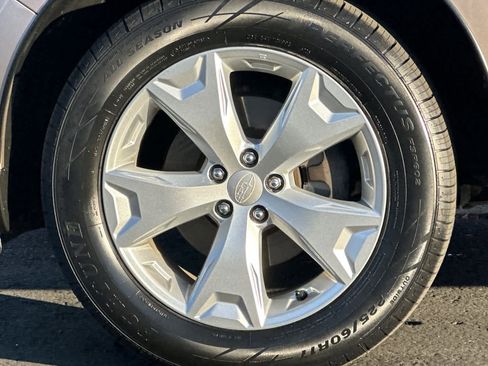 Used 2014 Subaru Forester 2.5i Premium w/ All-Weather Package image 25