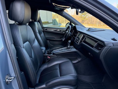 Used 2017 Porsche Macan S image 34