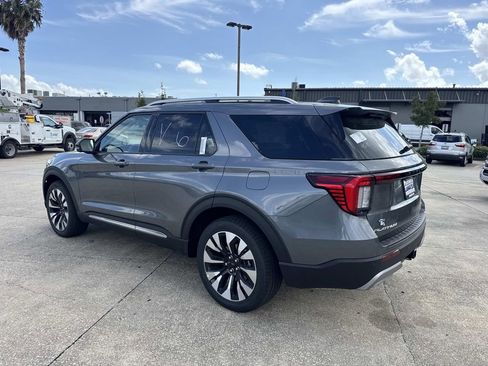 New 2026 Ford Explorer Platinum w/ LUX Leather Package AWD/4WD image 3