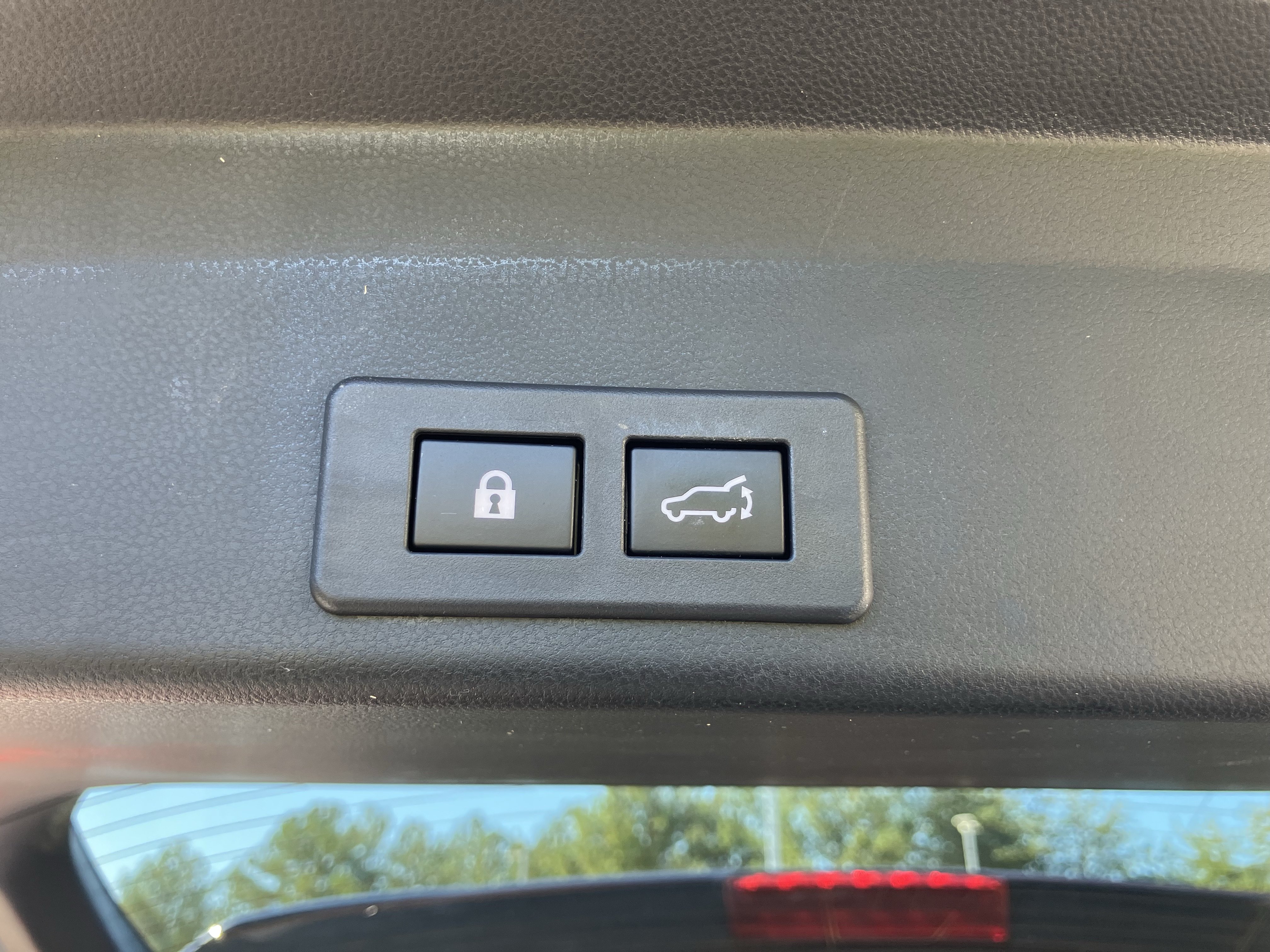 Used 2020 Subaru Ascent Limited w/ Technology Package AWD/4WD image 36