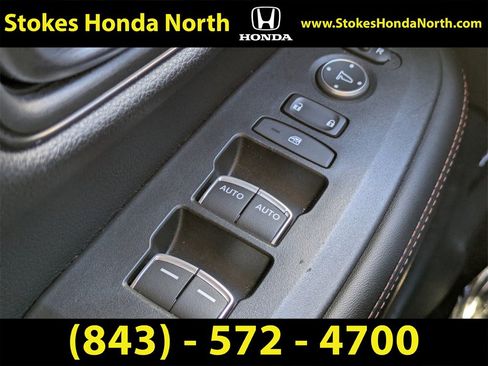 Certified 2023 Honda HR-V Sport image 24