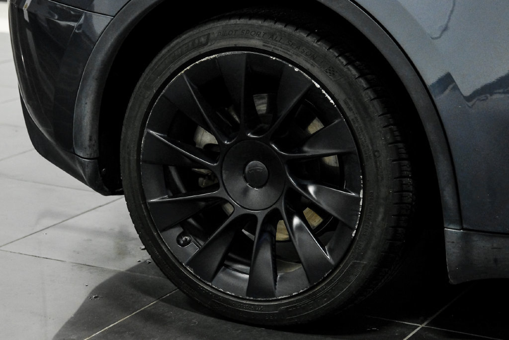 Used 2023 Tesla Model Y Long Range AWD/4WD image 61