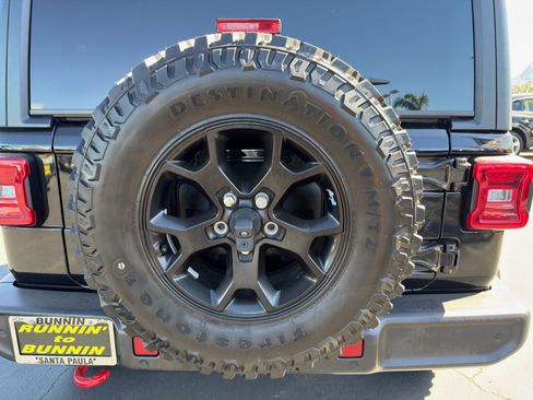 Used 2021 Jeep Wrangler Willys image 36