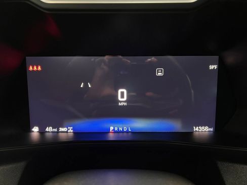 Used 2025 Chevrolet Colorado Trail Boss image 12